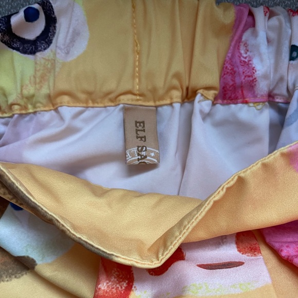 Unique Artistic Painted Faces Skirt - Picture 4 of 4